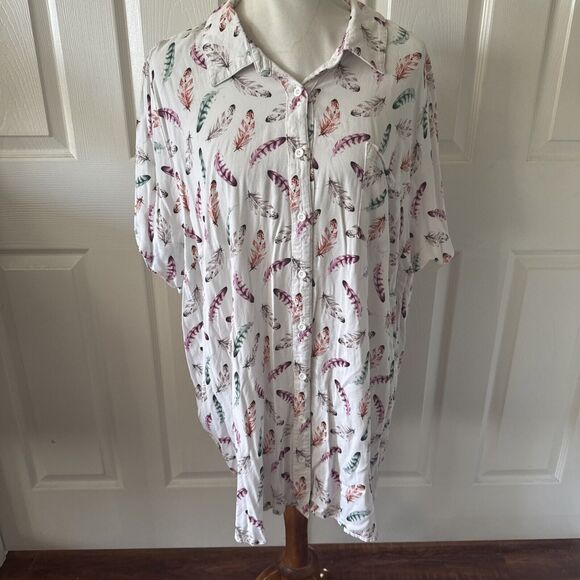 Torrid Button Up Top Bird Feathers Plus Sz 5X Boho Nature Stretch Pocket White - Picture 1 of 12